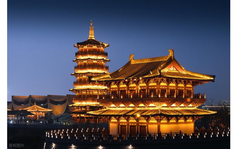 光影筑境 匠心賦能&mdash;&mdash;山東原實(shí)科技亮化施工核心優(yōu)勢(shì)解析